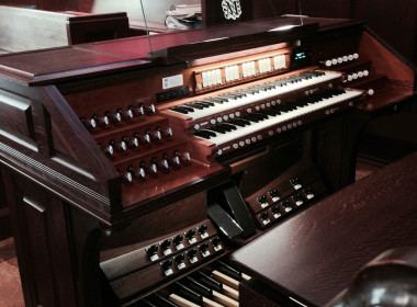 Signiture and Custom Pipe Organ Consoles